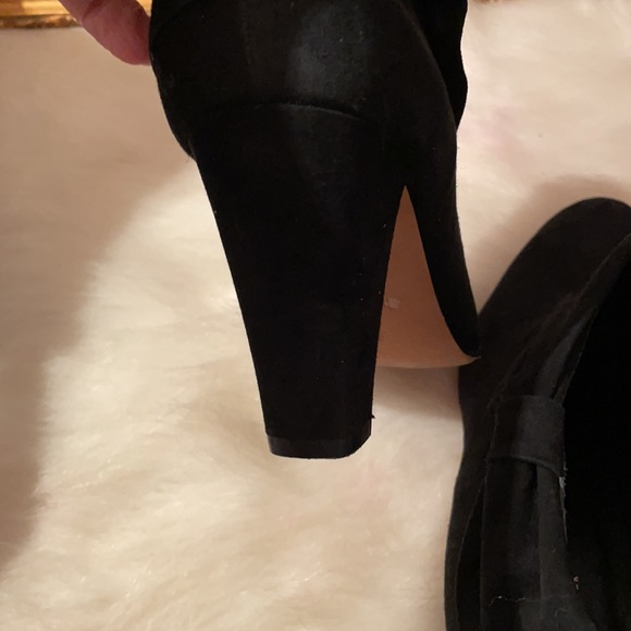 Kate Spade ♠️ black suede booties. Size 10. FIRM - Picture 8 of 10